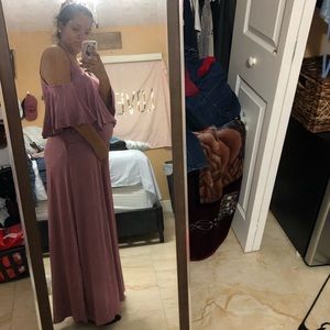 Two piece pinkblush maternity outfit